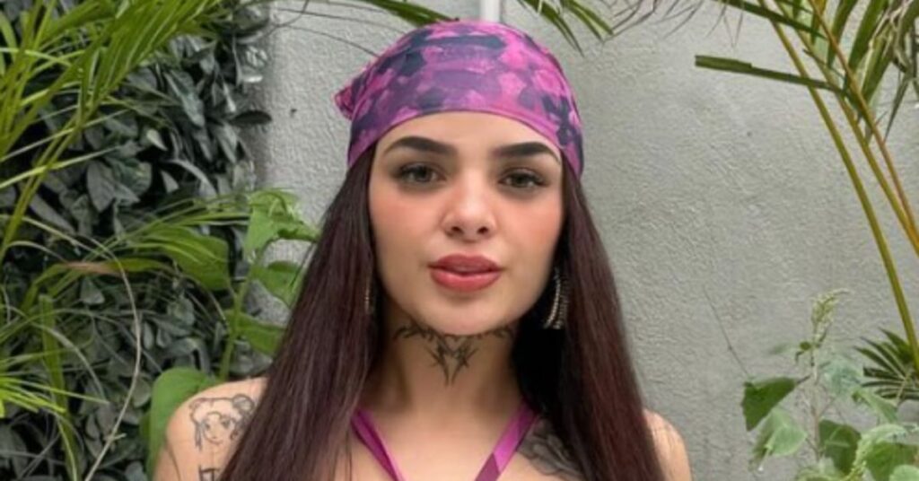 Karely Ruiz se graba estrenando vestidos y nadie puede creer cómo se ve