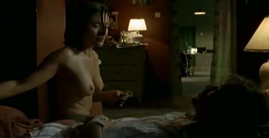 Idil Uner nude - Le grans complot (2006)