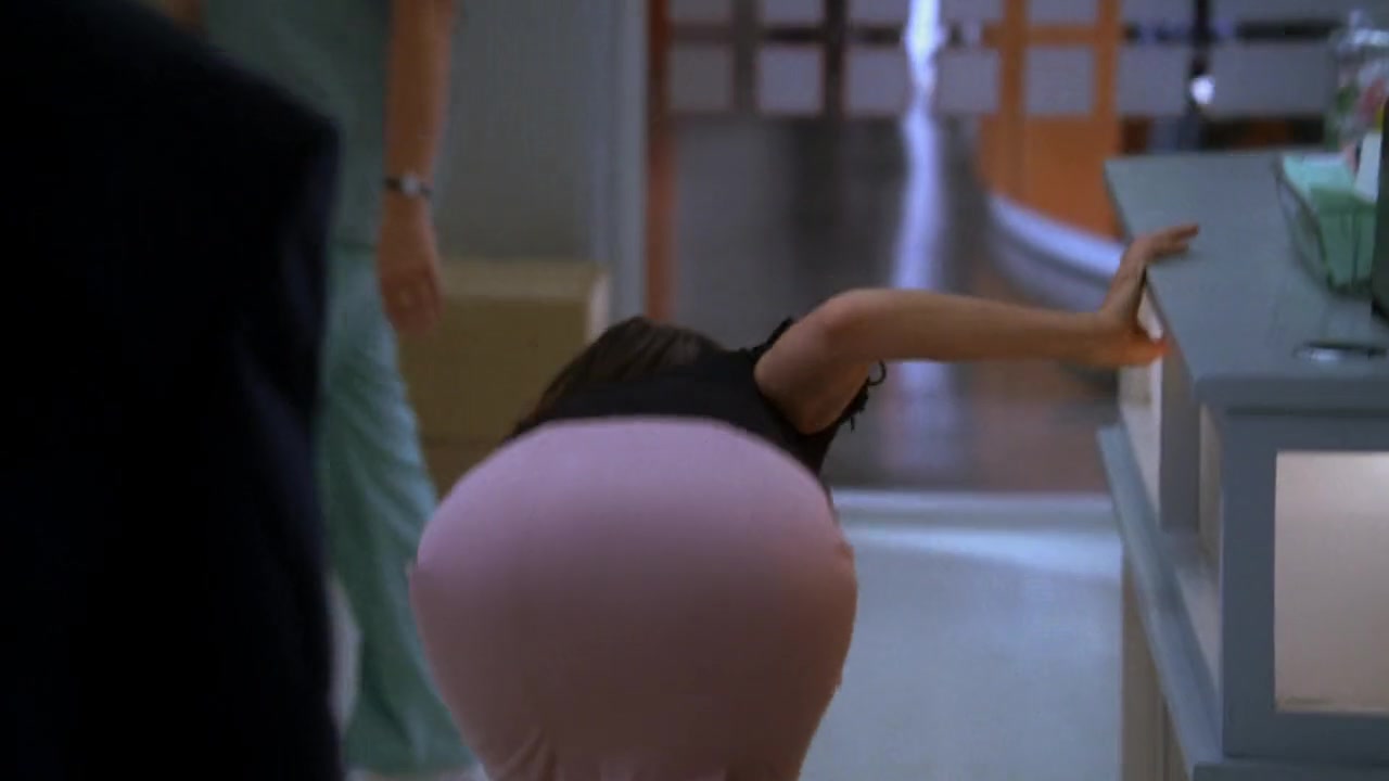 Lisa Edelstein sexy - House M.D. s04e08 (2007)