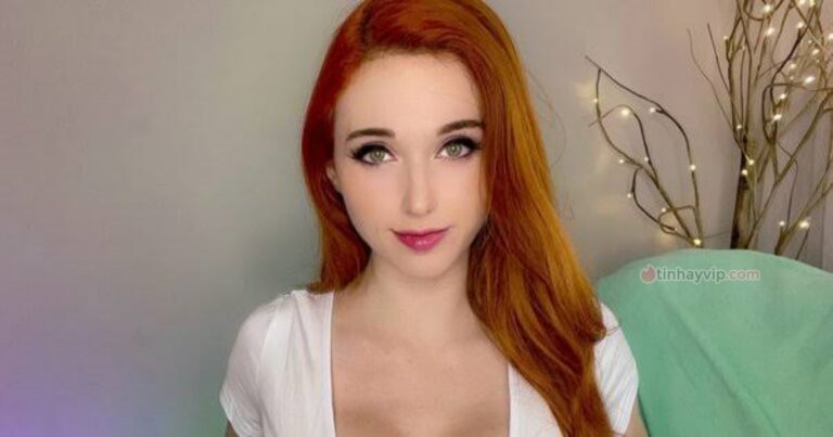 Fan Amouranth gửi 70.000$ và dịch vụ vệ sĩ cho nữ streamer