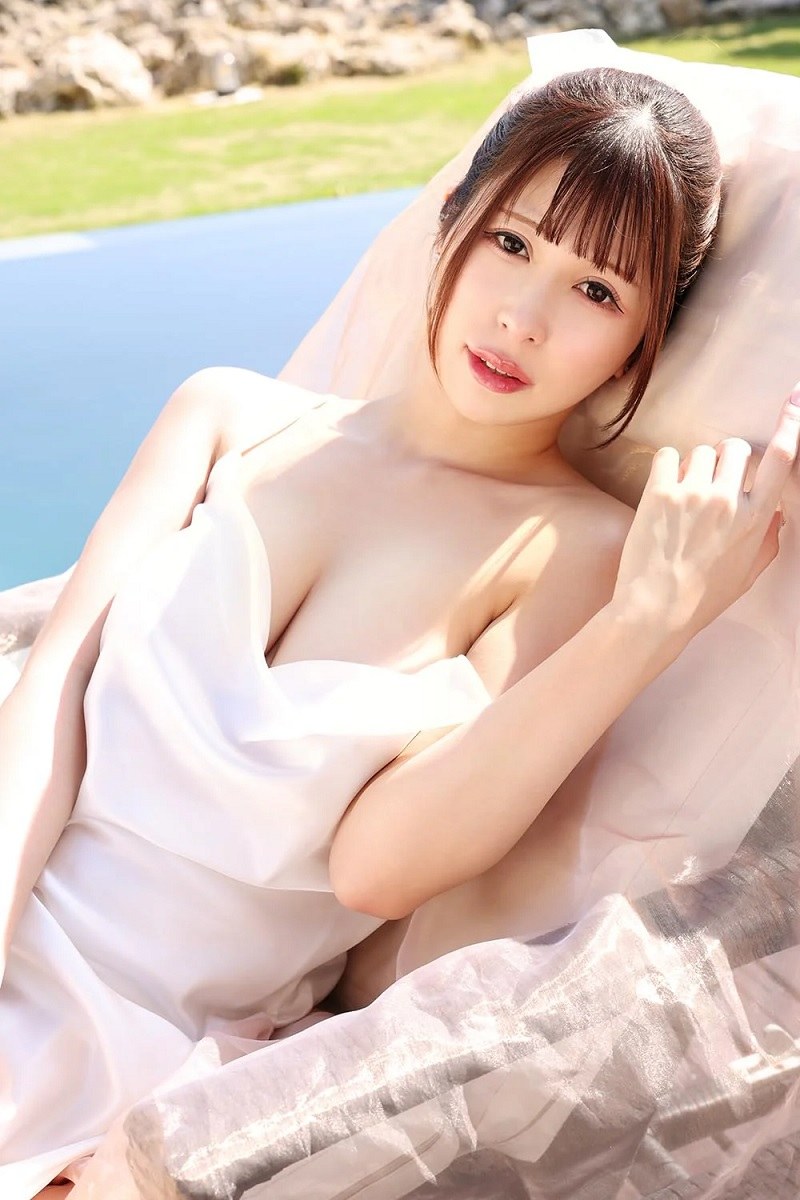 Miu Arioka – Idol JAV ngực khủng kiêm cosplayer vạn người mê